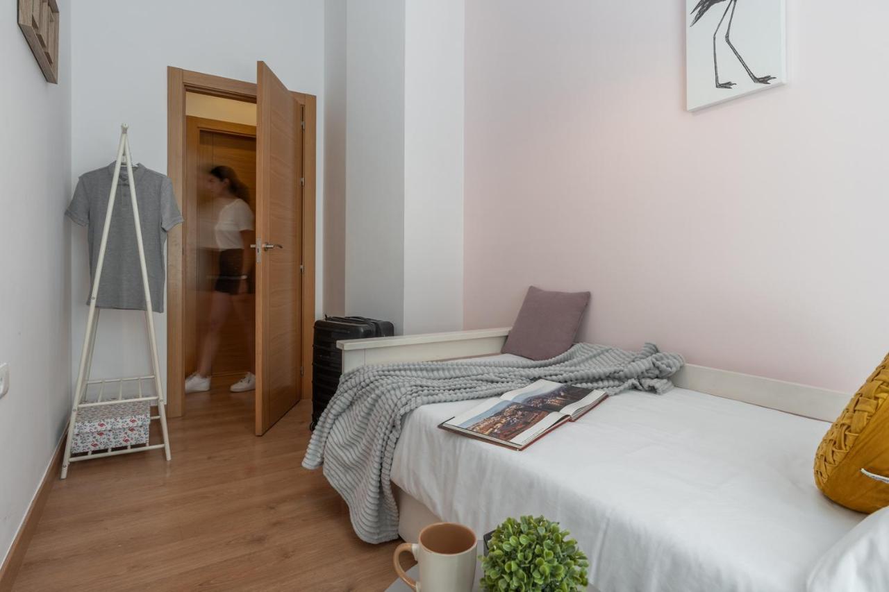 Tuguest Postigo II Catedral Apartment - Free Parking กรานาดา ภายนอก รูปภาพ