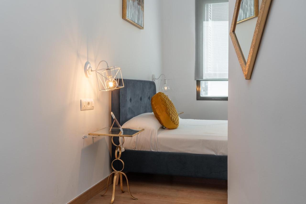 Tuguest Postigo II Catedral Apartment - Free Parking กรานาดา ภายนอก รูปภาพ